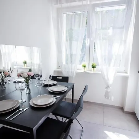 Apartman Close